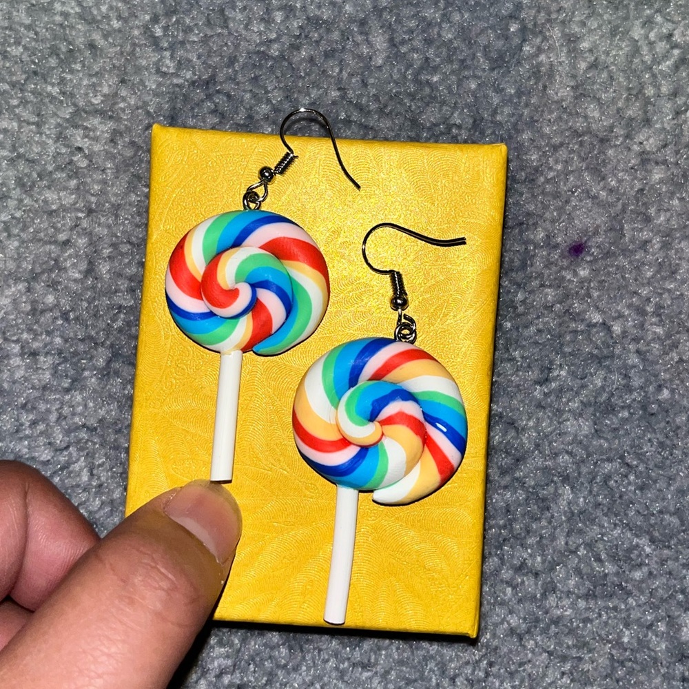 Lollipop 🍭 resin earrings - Picture 5 of 5